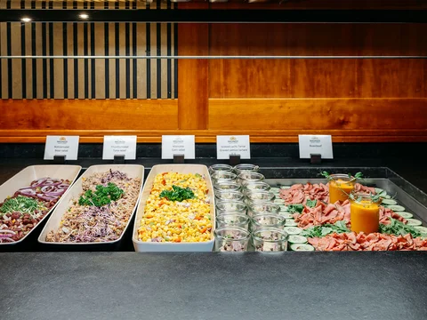 Abwechslungsreiche Vielfalt am Abendbuffet